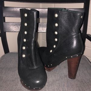 UGG LEATHER STUDDED BOOTIES